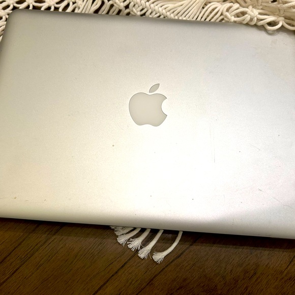 mac book pro 2012